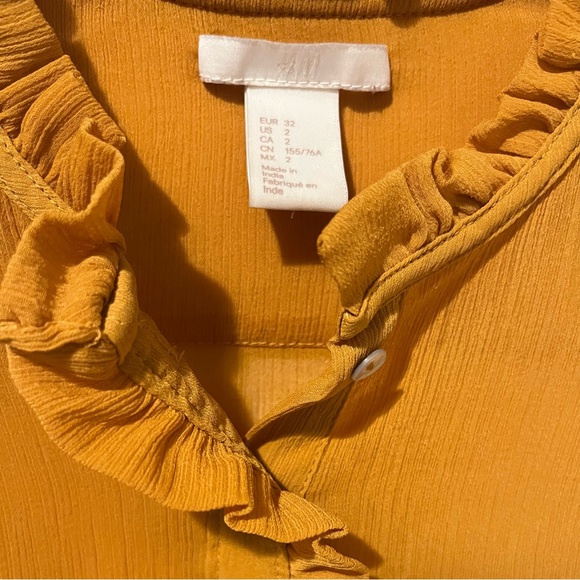 H&M gorgeous ruffled half button chiffon/crepe blouse in marigold/mustard. Sz XS - Picture 7 of 16